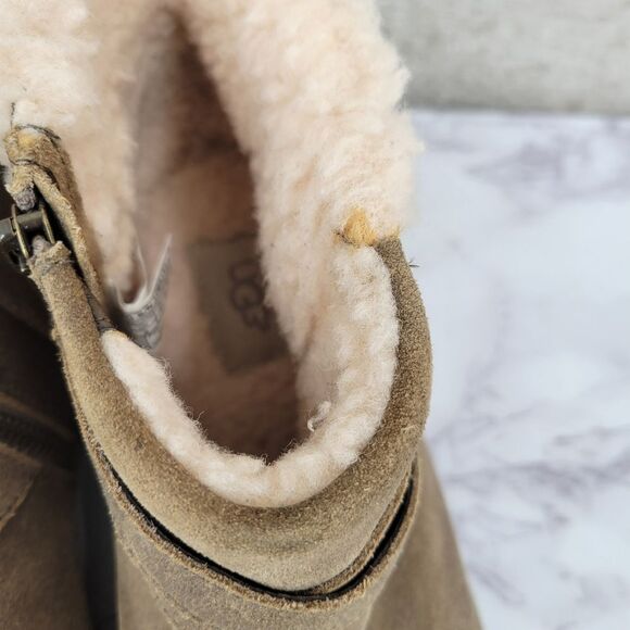 UGG Benson Boot Dove Women's Leather Ankle Boots Cream Sherpa Lining - Picture 6 of 13